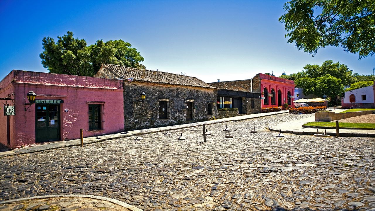 City Tour To Colonia Del Sacramento (6)