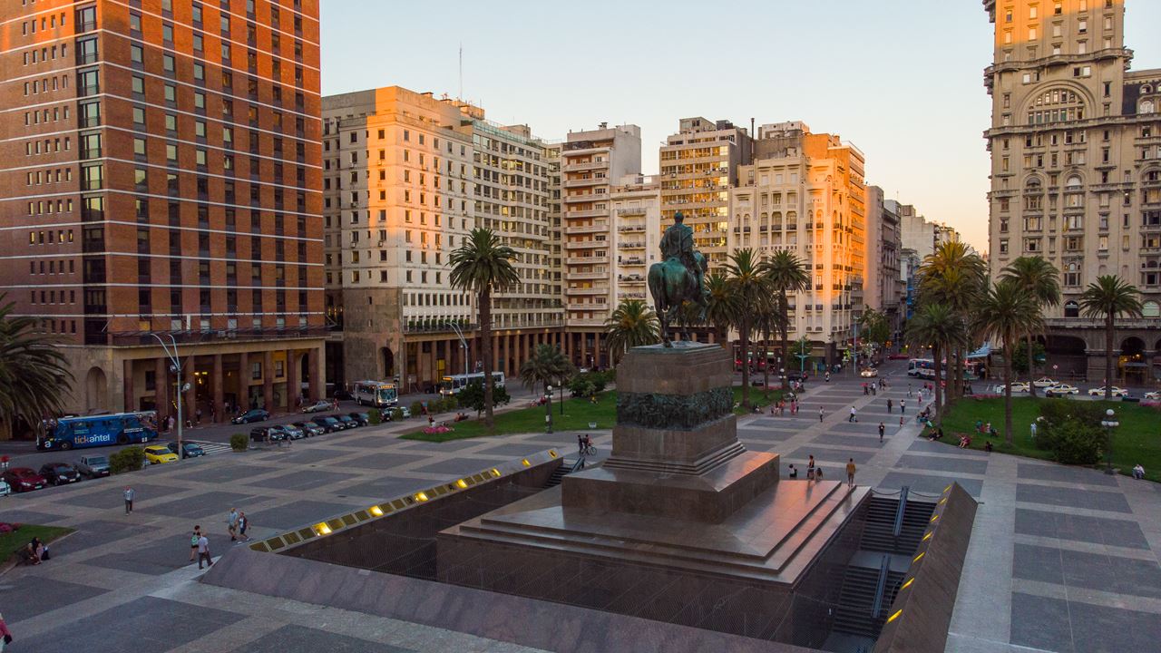 Bike Tour Through Montevideo (1)
